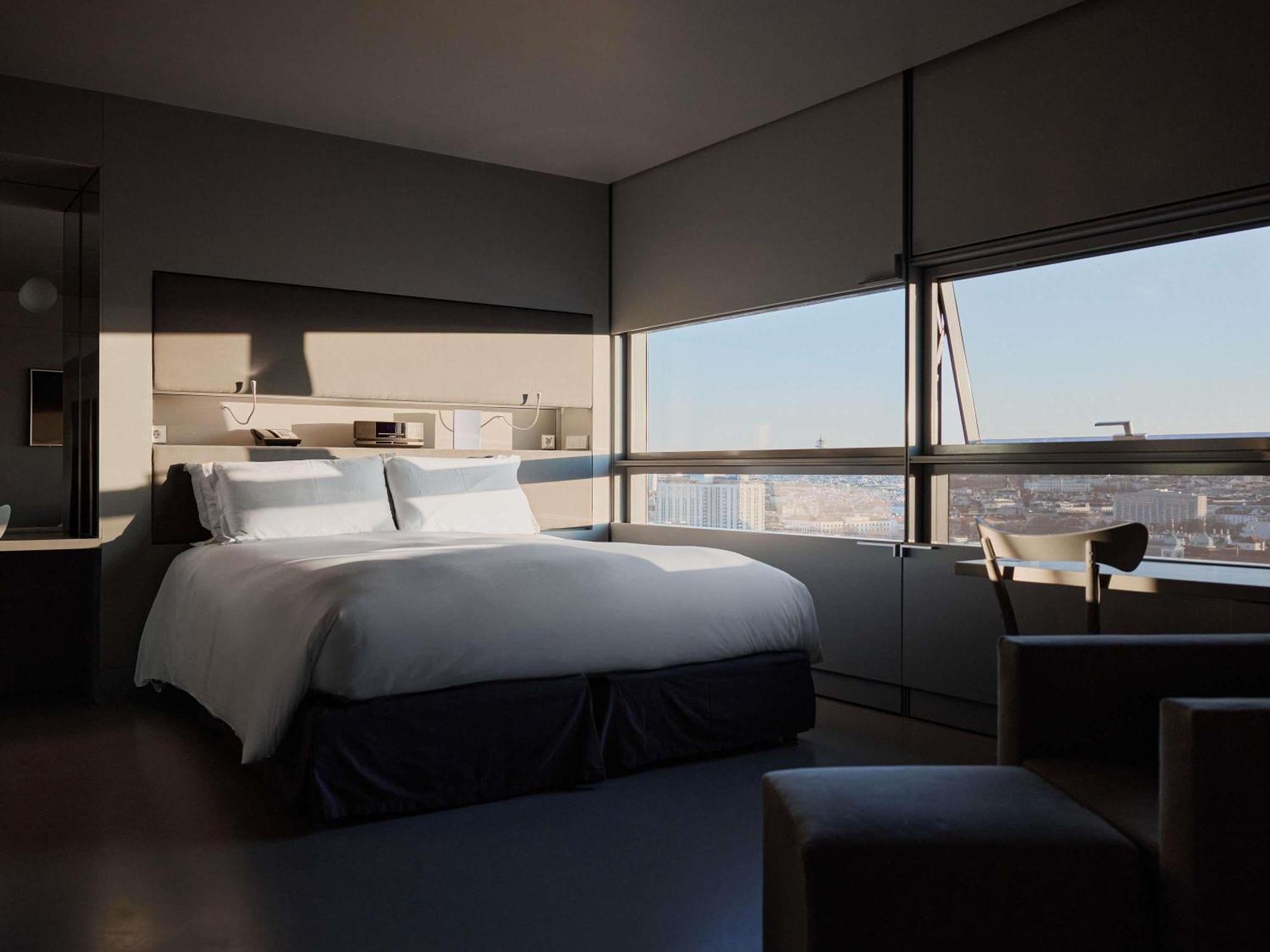 Executive Suite – Cathedral View, king bed,1717044024:JPEG