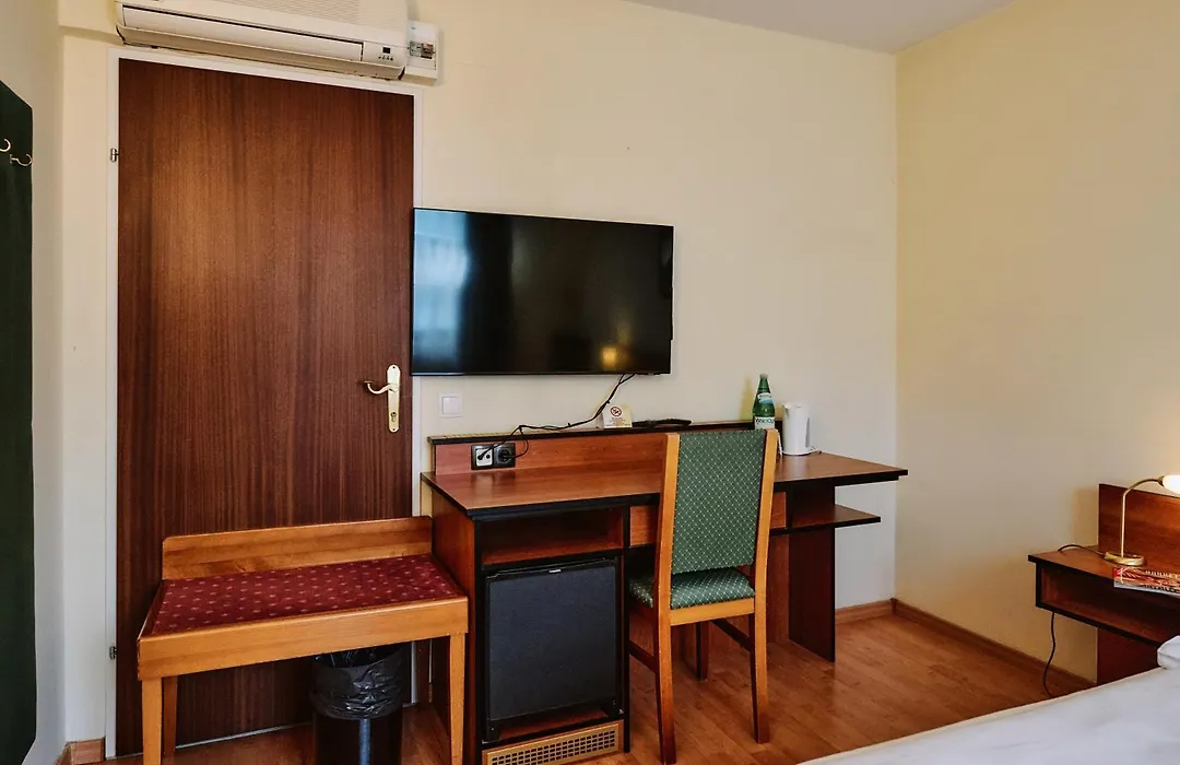 Hotel Deutschmeister-1